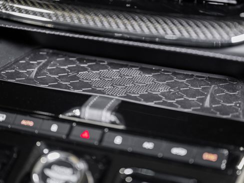 Used 2025 Aston Martin DBX 707 image 34