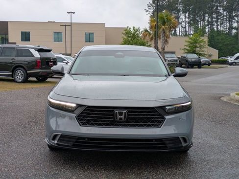 Used 2025 Honda Accord Touring image 2