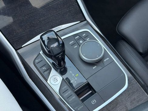 Used 2019 BMW 330i 330i Sedan 4D w/ Convenience Package image 23