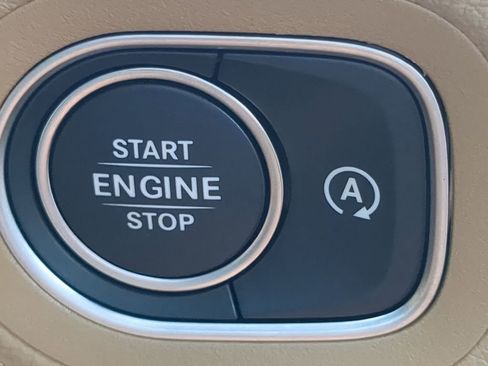 New 2026 Mercedes-Benz GLS 580 4MATIC image 16