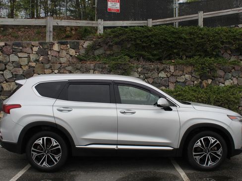 Used 2019 Hyundai Santa Fe AWD w/ Cargo Package image 5