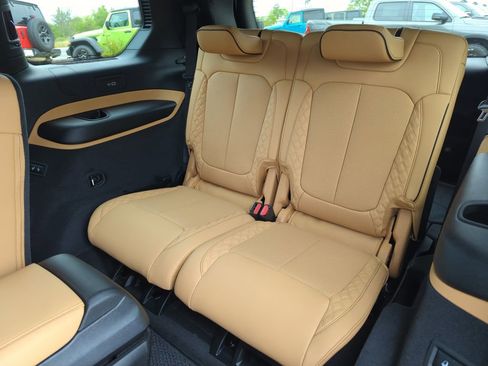 New 2026 Jeep Grand Cherokee L Summit w/ Advanced Protech Group IV image 33