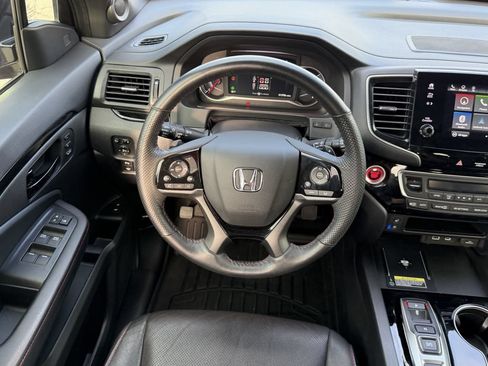 Used 2024 Honda Passport Black Edition image 14