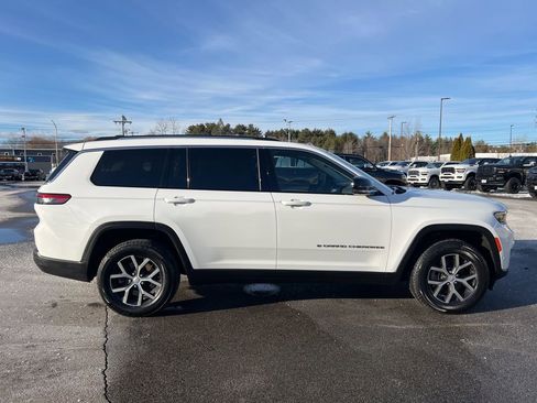 Certified 2023 Jeep Grand Cherokee L Limited w/ Luxury Tech Group II image 8