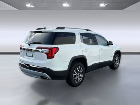 Used 2023 GMC Acadia SLT FWD image 9