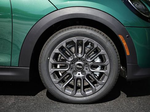 New 2026 MINI Cooper S image 6