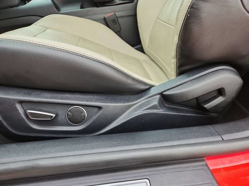 Used 2018 Ford Mustang Premium RWD image 4