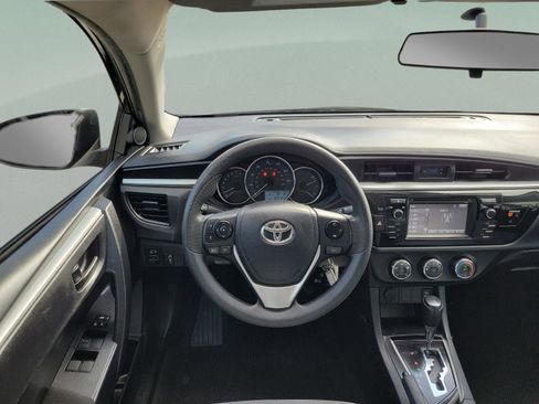 Used 2016 Toyota Corolla L FWD image 18