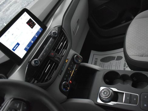 Used 2024 Ford Escape Active AWD/4WD image 21