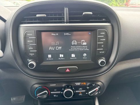 Used 2020 Kia Soul GT-Line FWD image 26