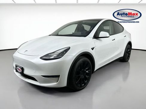 Used 2023 Tesla Model Y Long Range image 5