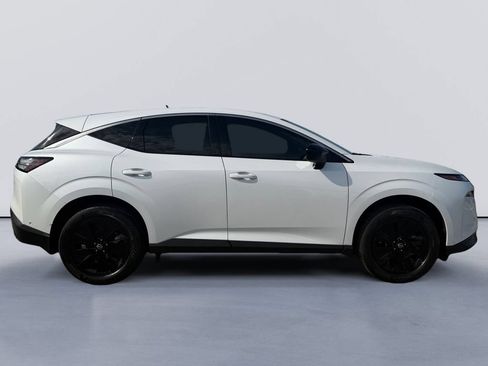 Used 2025 Nissan Murano SV AWD/4WD image 2