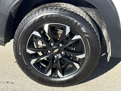 Used 2023 Chevrolet TrailBlazer LT w/ Convenience Package image 6