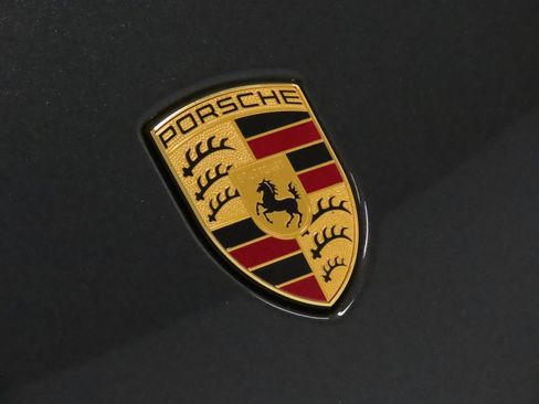 Certified 2026 Porsche Macan AWD/4WD image 13