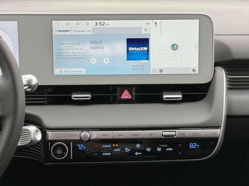 New 2024 Hyundai Ioniq 5 SEL image 20