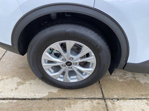 Used 2025 Ford Escape Active image 30