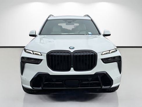 New 2027 BMW X7 xDrive40i w/ M Sport Package AWD/4WD image 8