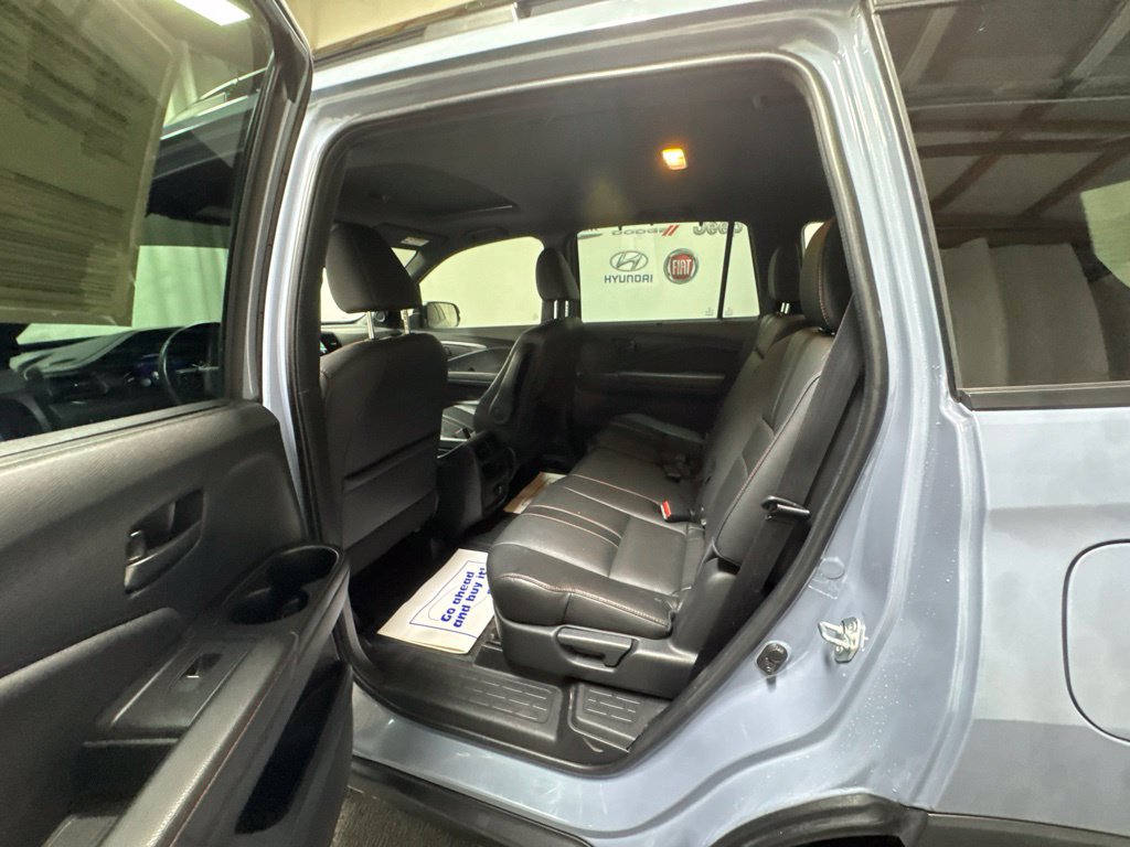 Used 2022 Honda Passport TrailSport image 32