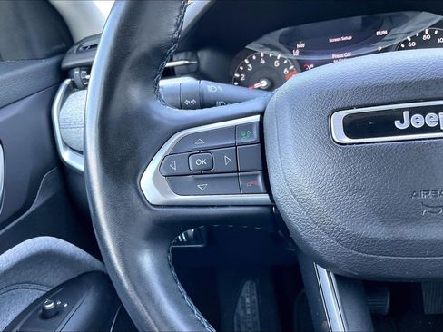 Used 2022 Jeep Compass Latitude w/ Sun and Sound Group FWD image 17