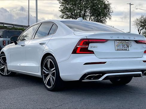 Used 2021 Volvo S60 T8 R-Design Expression w/ Advanced Package AWD/4WD image 4
