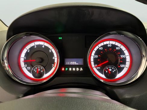 Used 2016 Dodge Grand Caravan American Value Package w/ UConnect Hands-Free Group image 13