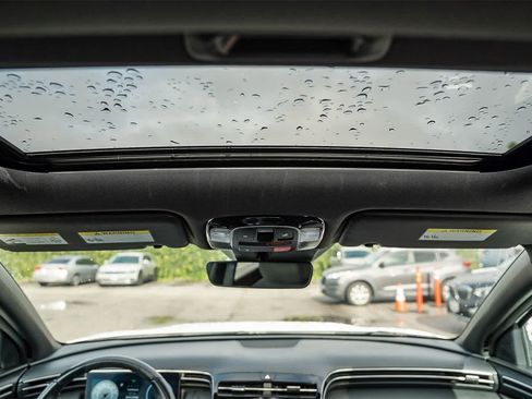 Certified 2023 Hyundai Santa Cruz SEL Premium image 16