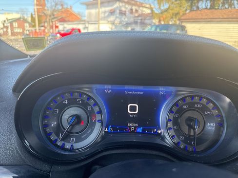 Used 2020 Chrysler 300 S image 17