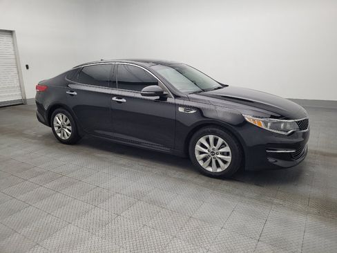 Used 2018 Kia Optima EX w/ Premium Package image 11