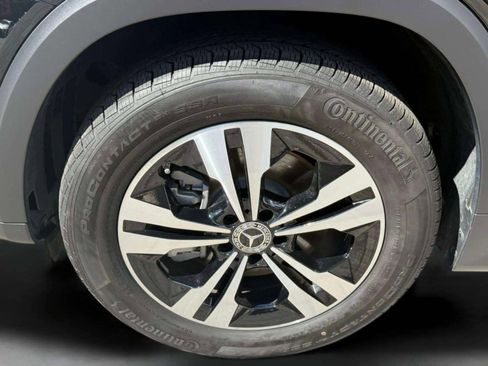 Used 2025 Mercedes-Benz GLB 250 GLB 250 image 33