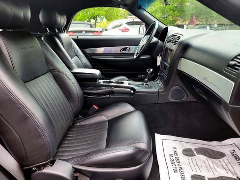 Used 2004 Ford Thunderbird Deluxe image 33