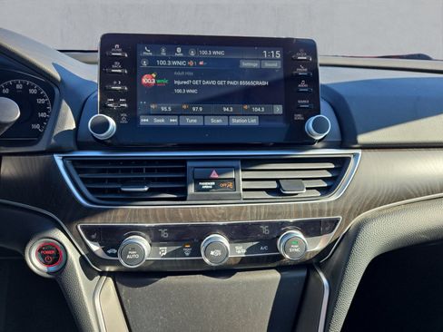 Used 2022 Honda Accord EX-L image 17