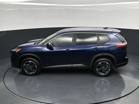 Used 2025 Nissan Rogue SV AWD/4WD image 50