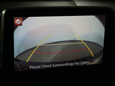 Used 2015 MAZDA MAZDA3 i Touring image 33