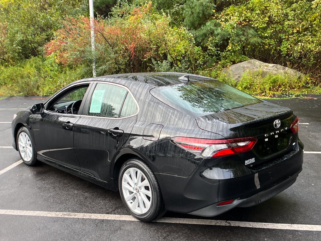 Used 2023 Toyota Camry LE FWD image 3