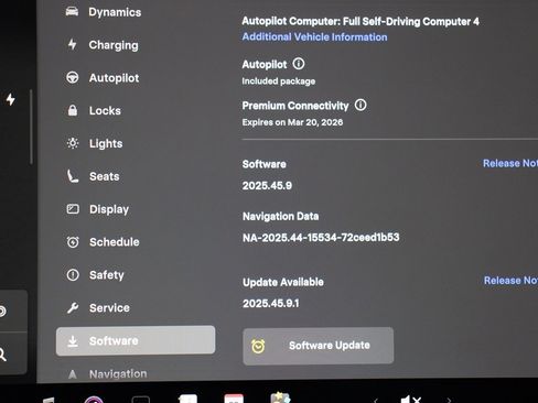 Used 2023 Tesla Model Y Performance image 27