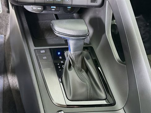 Certified 2025 Hyundai Elantra Sport w/ Cargo Package image 10