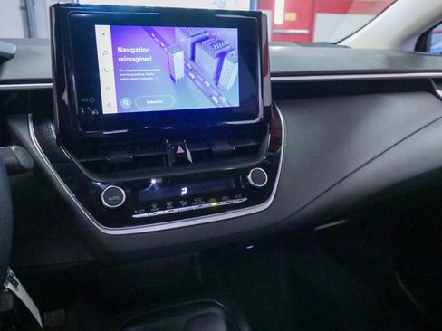 Used 2023 Toyota Corolla LE image 17