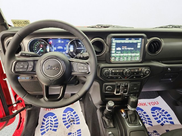 Used 2023 Jeep Wrangler Unlimited w/ Cold Weather Group AWD/4WD image 14