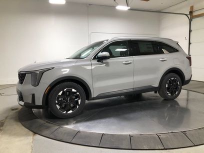 New 2026 Kia Sorento S w/ S Panoramic Sunroof Package