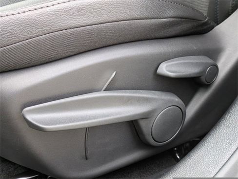 New 2026 Jeep Compass Latitude image 21