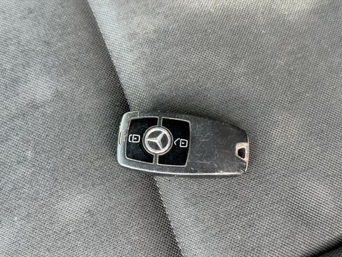 Used 2019 Mercedes-Benz Sprinter 144 image 27