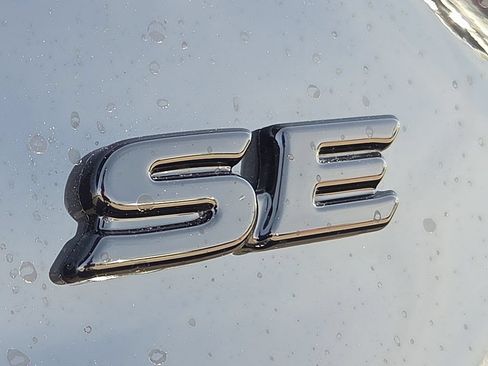 Used 2026 Toyota Camry SE w/ Convenience Package FWD image 12