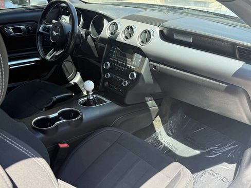 Used 2018 Ford Mustang GT RWD image 13