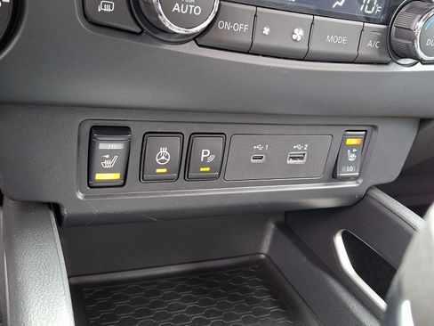 New 2026 Nissan Frontier SV w/ SV Convenience Package AWD/4WD image 15