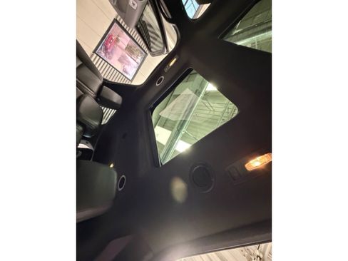 Used 2015 Ford Explorer XLT w/ Equipment Group 202A image 13