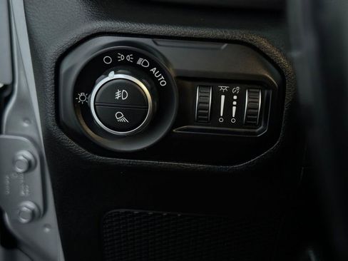 Used 2020 Jeep Gladiator Sport w/ Quick Order Package 24S image 29