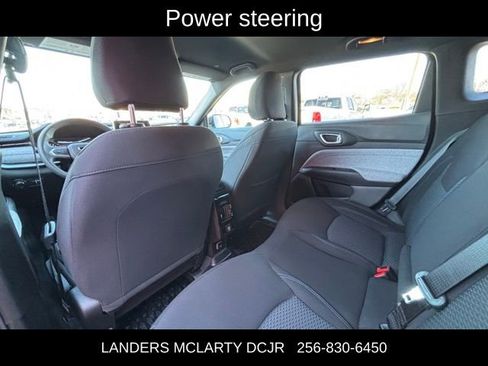 Used 2025 Jeep Compass Sport image 16