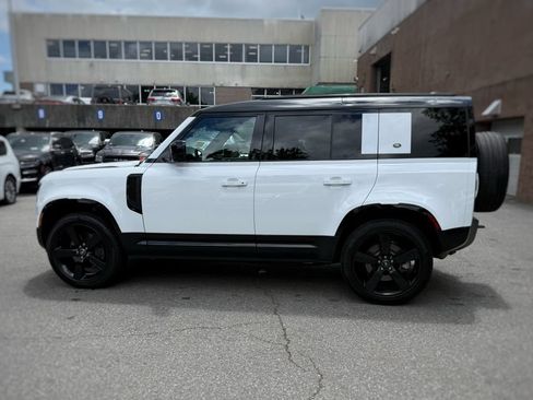 Used 2022 Land Rover Defender 110 X-Dynamic HSE AWD/4WD image 14