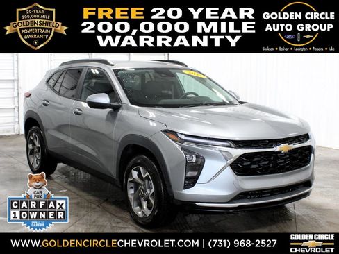 Used 2025 Chevrolet Trax LT w/ LT Convenience Package image 1