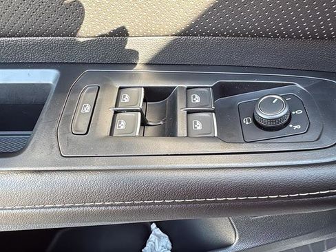 New 2026 Volkswagen Atlas SEL Premium R-Line image 17